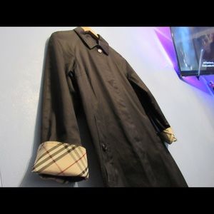 Burberry trench coat size S